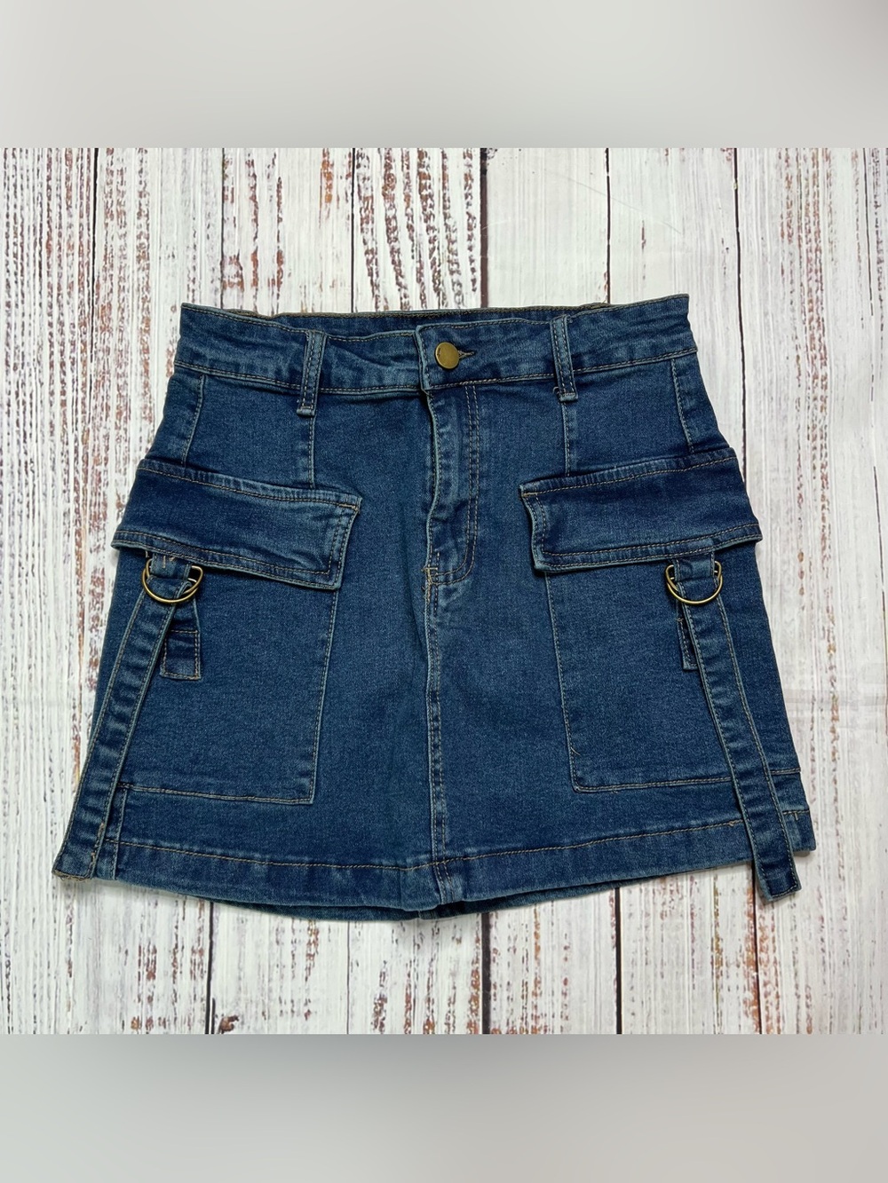 NWOT Dark Blue Denim Mini Stretch Skirt with Cargo Pockets